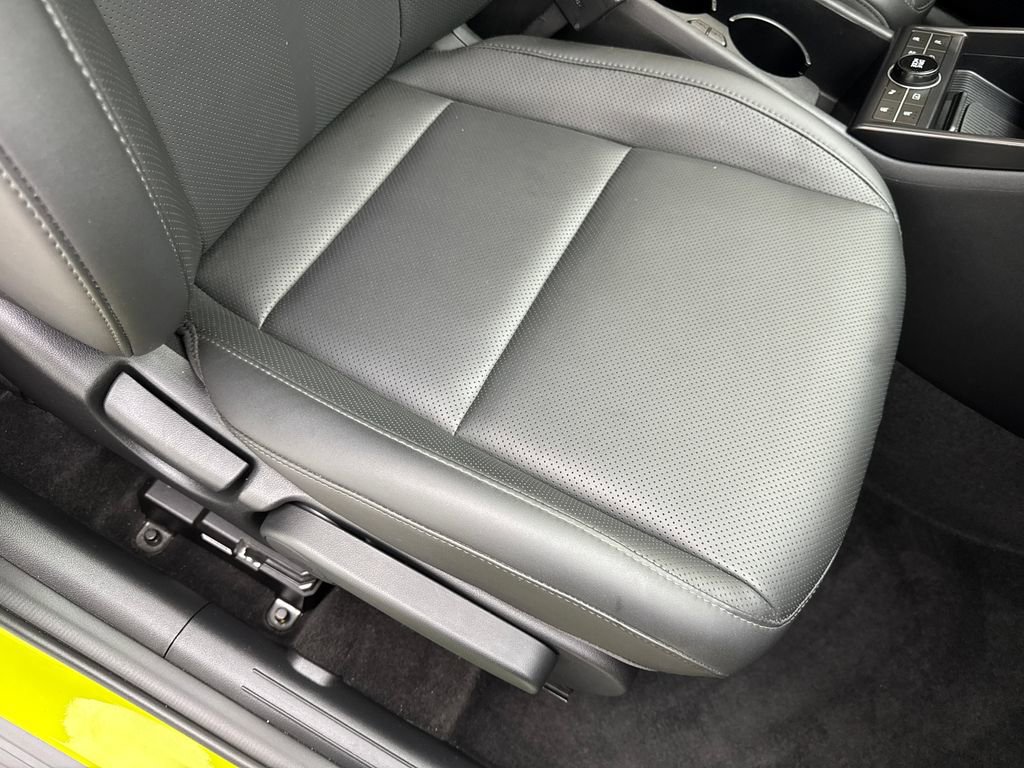 Used 2024 Hyundai Kona Limited FWD image 45
