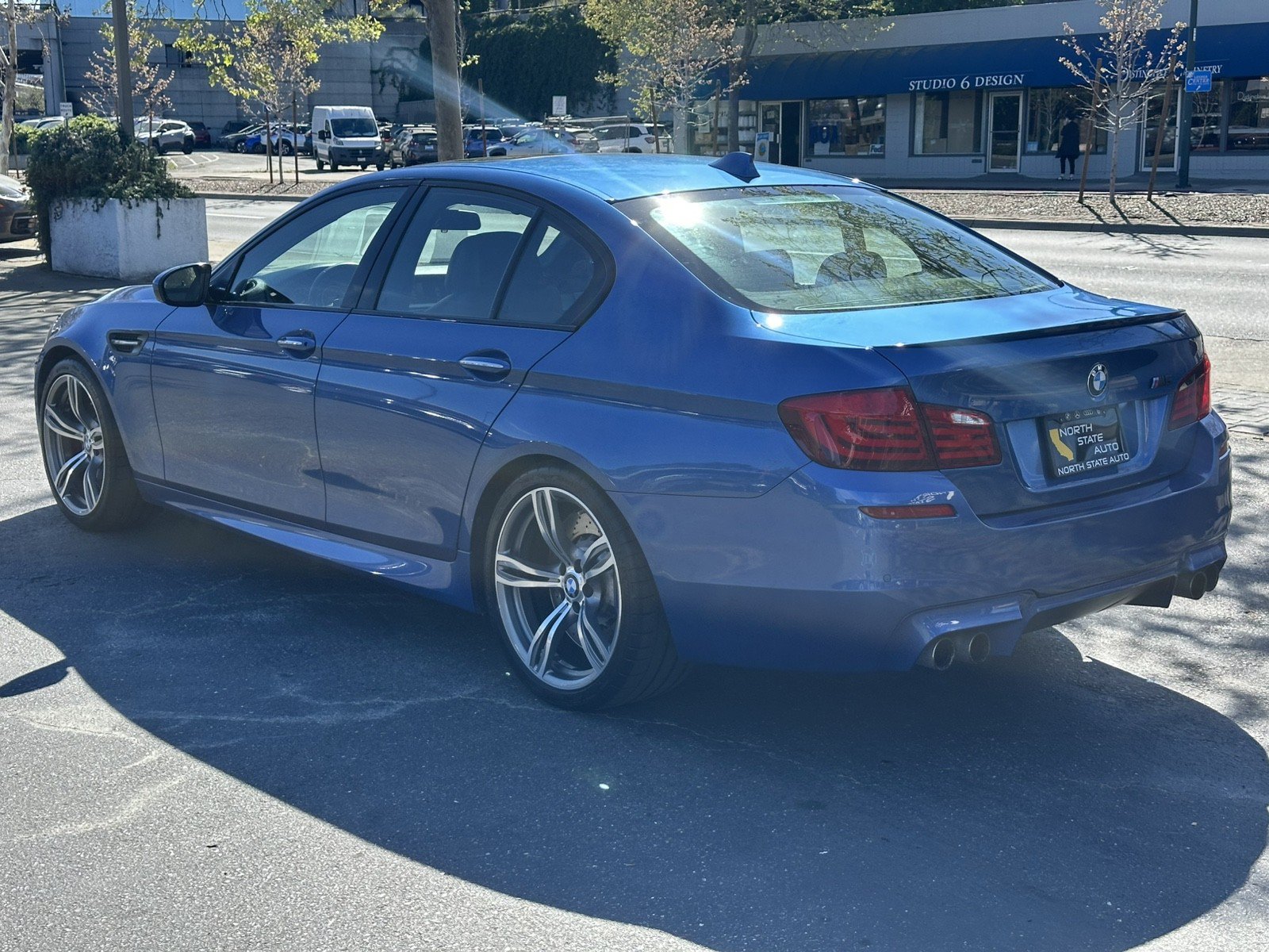 Used 2013 BMW M5 RWD image 12