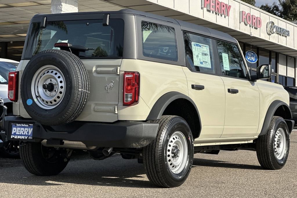 New 2025 Ford Bronco 4-Door image 5