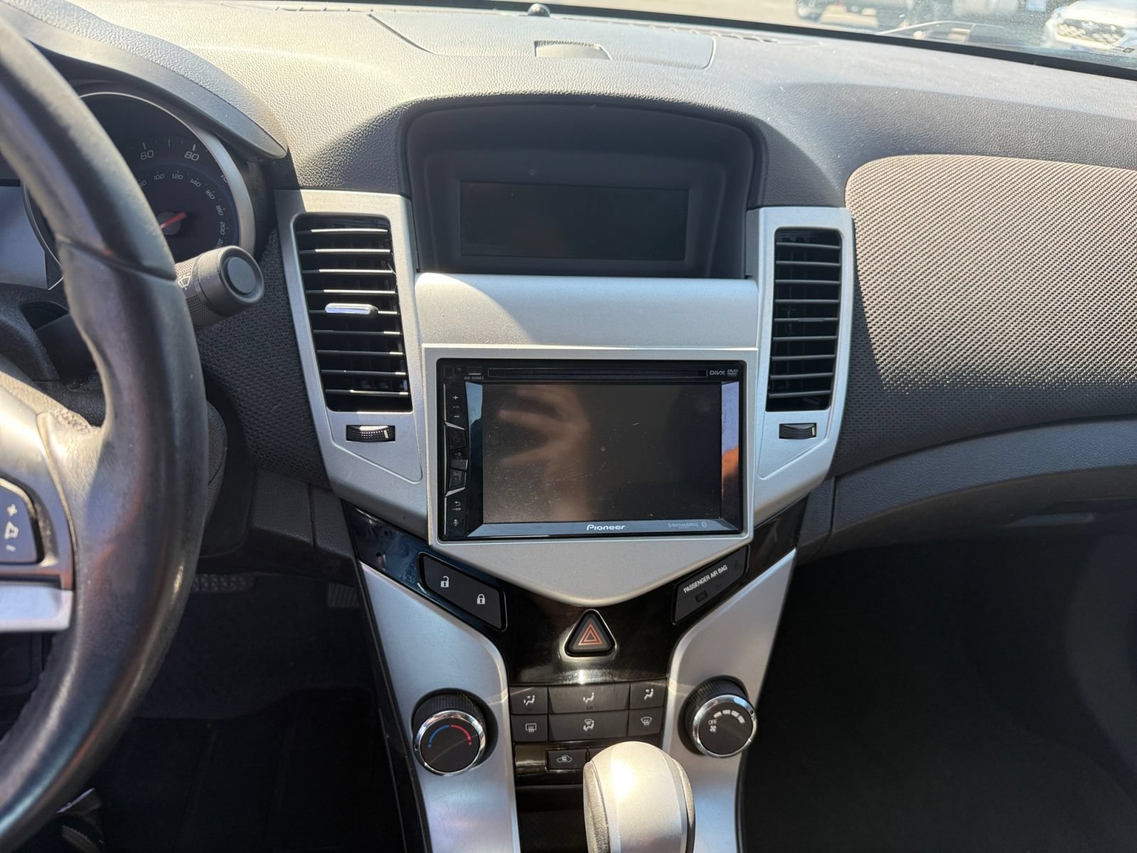 Used 2012 Chevrolet Cruze LT FWD image 21