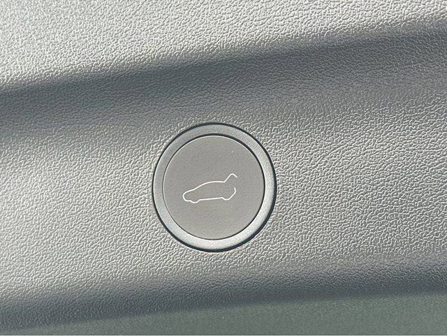 Used 2023 Tesla Model Y Long Range image 20