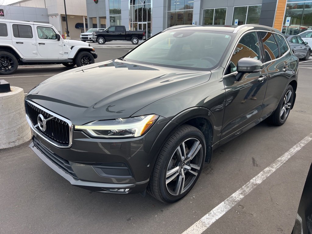 Used 2018 Volvo XC60 T6 Momentum w/ Advanced Package image 11