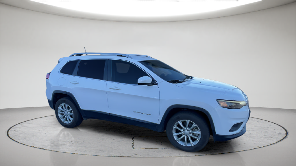 Used 2019 Jeep Cherokee Latitude w/ Popular Appearance Group AWD/4WD image 4