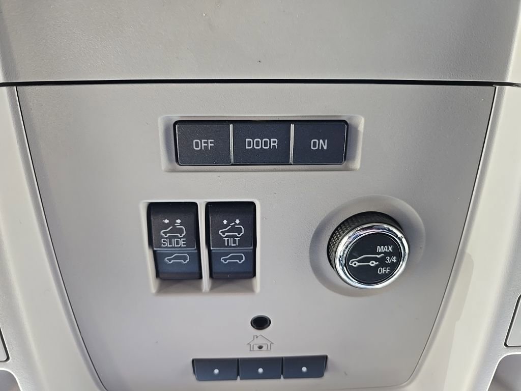 Used 2018 Chevrolet Tahoe Premier image 47