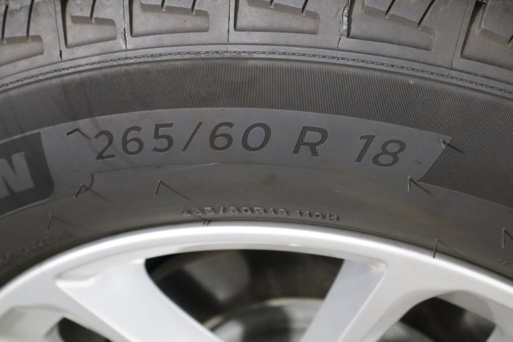 Used 2025 Jeep Grand Cherokee 4WD image 38