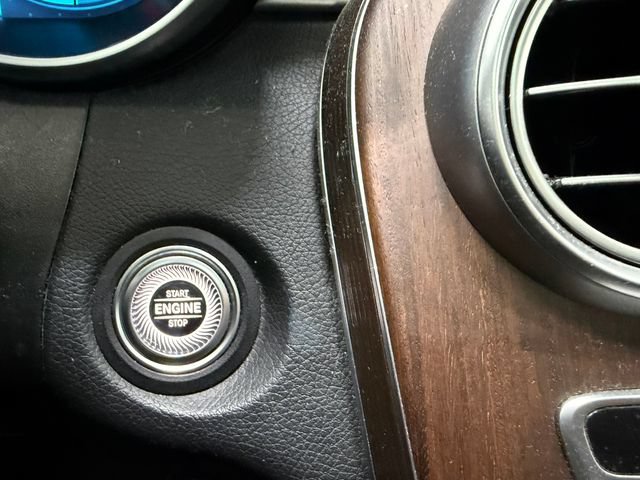 Used 2021 Mercedes-Benz GLC 300 image 26