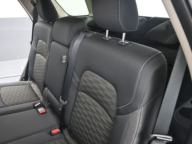 Used 2024 Nissan Pathfinder SV image 23