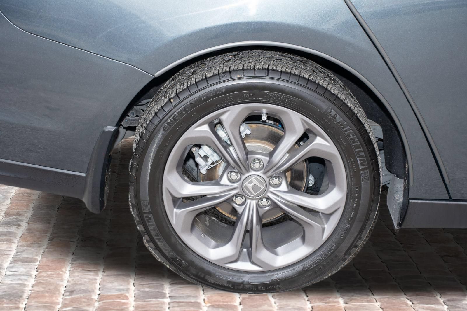 Certified 2024 Honda Accord EX image 40