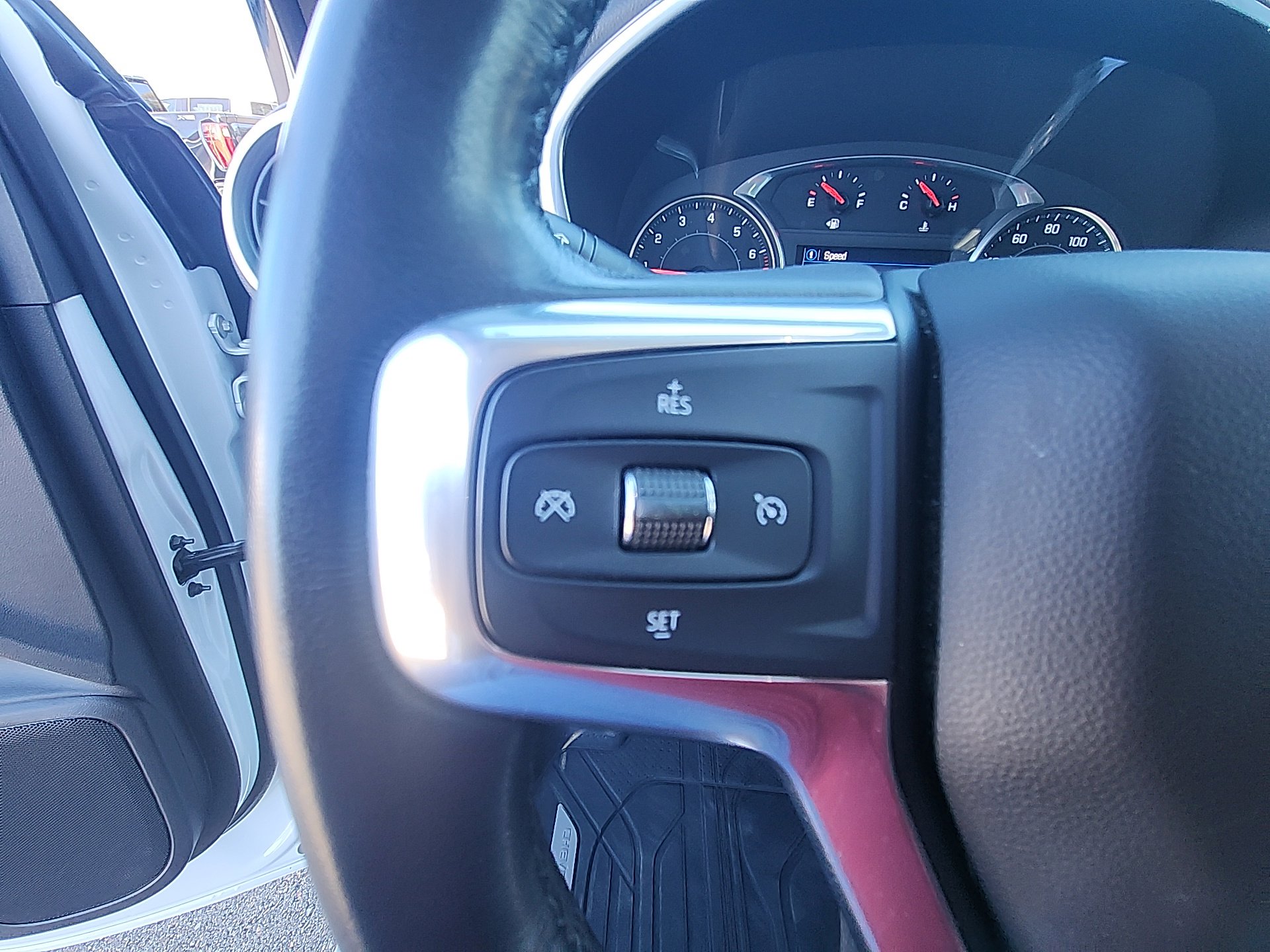 Used 2020 Chevrolet Blazer LT image 18