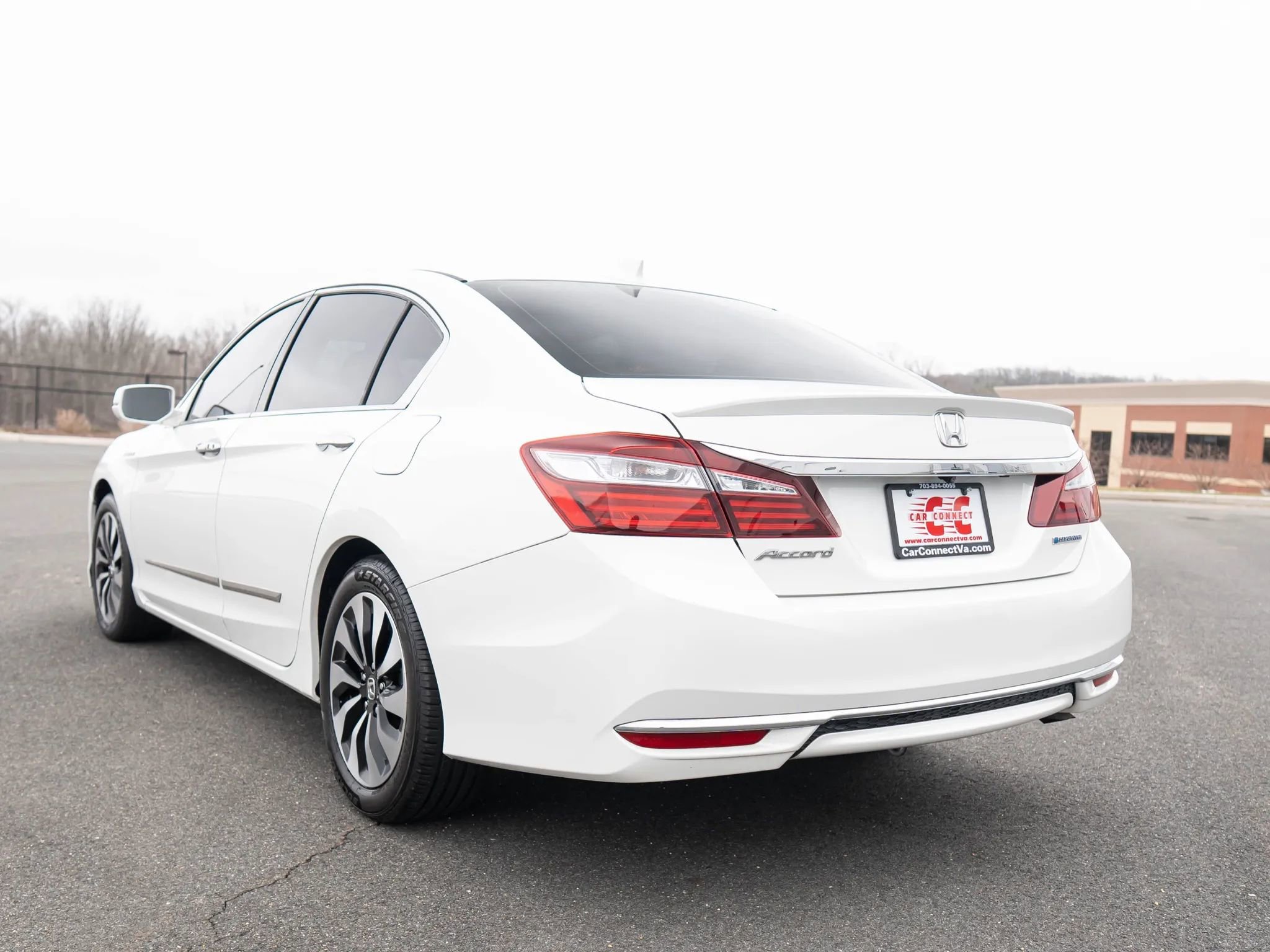 Used 2017 Honda Accord EX-L image 4