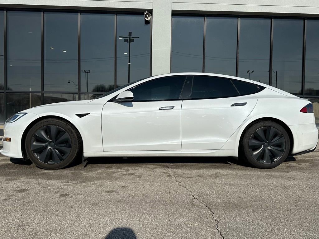 Used 2021 Tesla Model S Plaid image 5