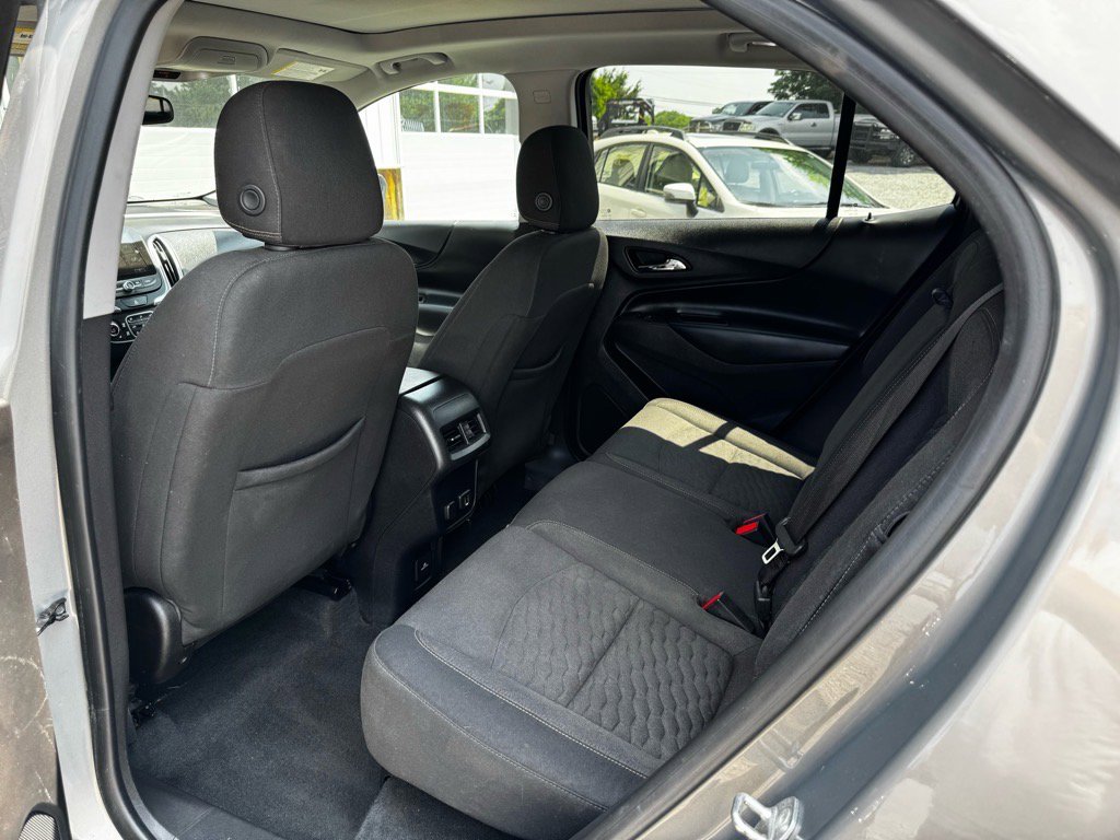 Used 2018 Chevrolet Equinox LT w/ Sun & Infotainment Package image 13