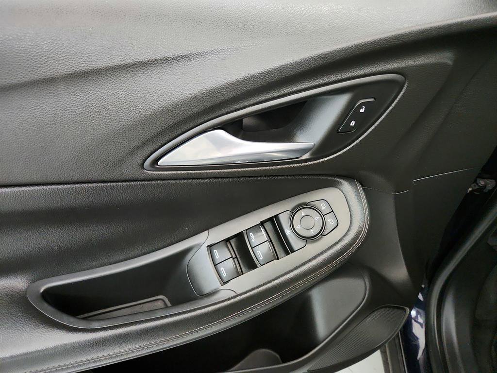 Used 2020 Buick Encore GX Preferred FWD image 19