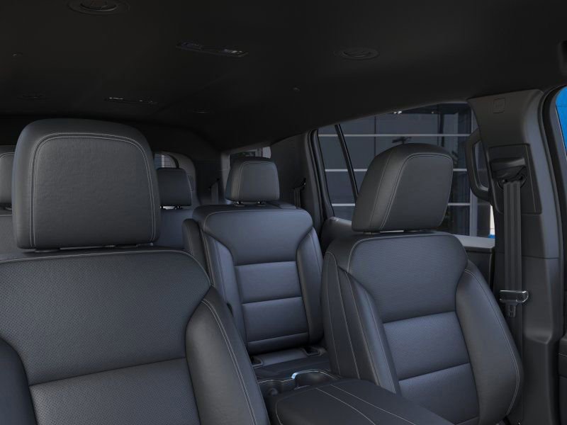 New 2026 Chevrolet Traverse LT w/ Midnight/Sport Edition FWD image 25