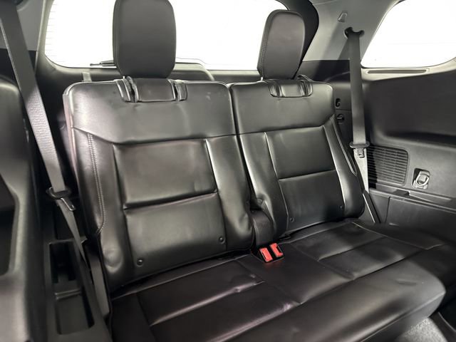 Used 2021 Ford Explorer XLT w/ Equipment Group 202A image 16