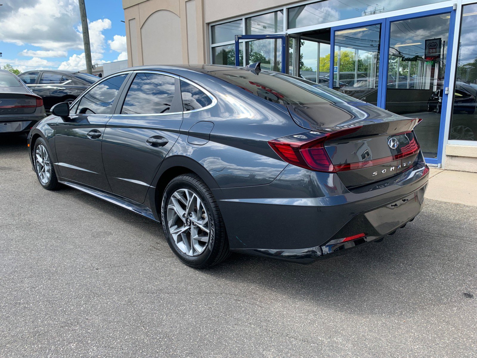 Used 2023 Hyundai Sonata SEL FWD image 5