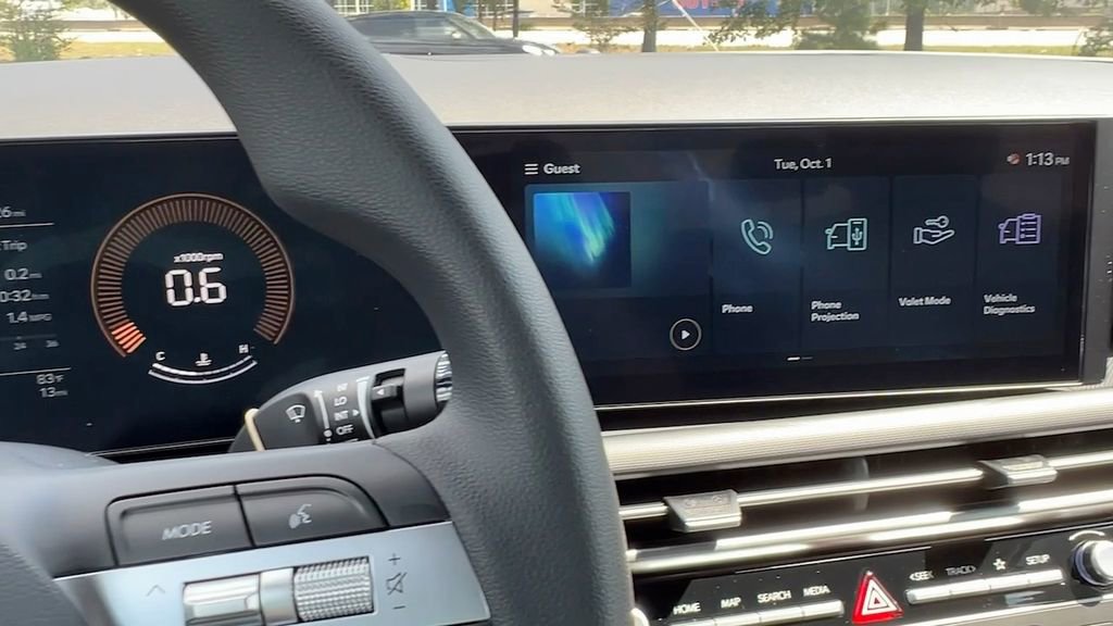 Used 2025 Hyundai Santa Cruz SE image 25