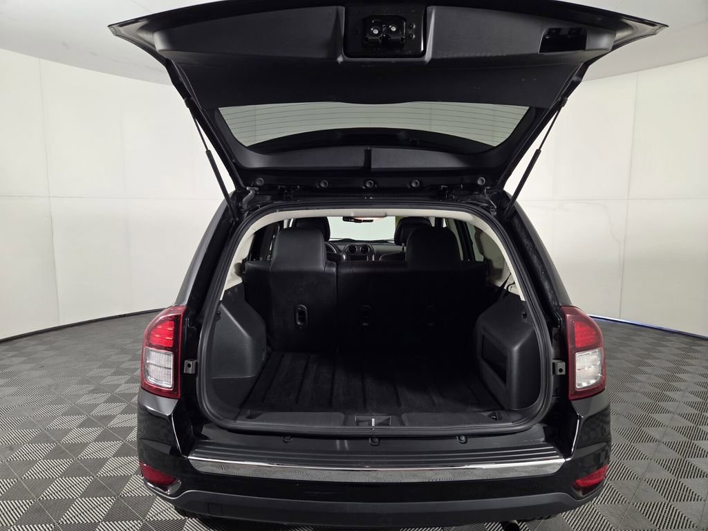 Used 2015 Jeep Compass High Altitude image 29