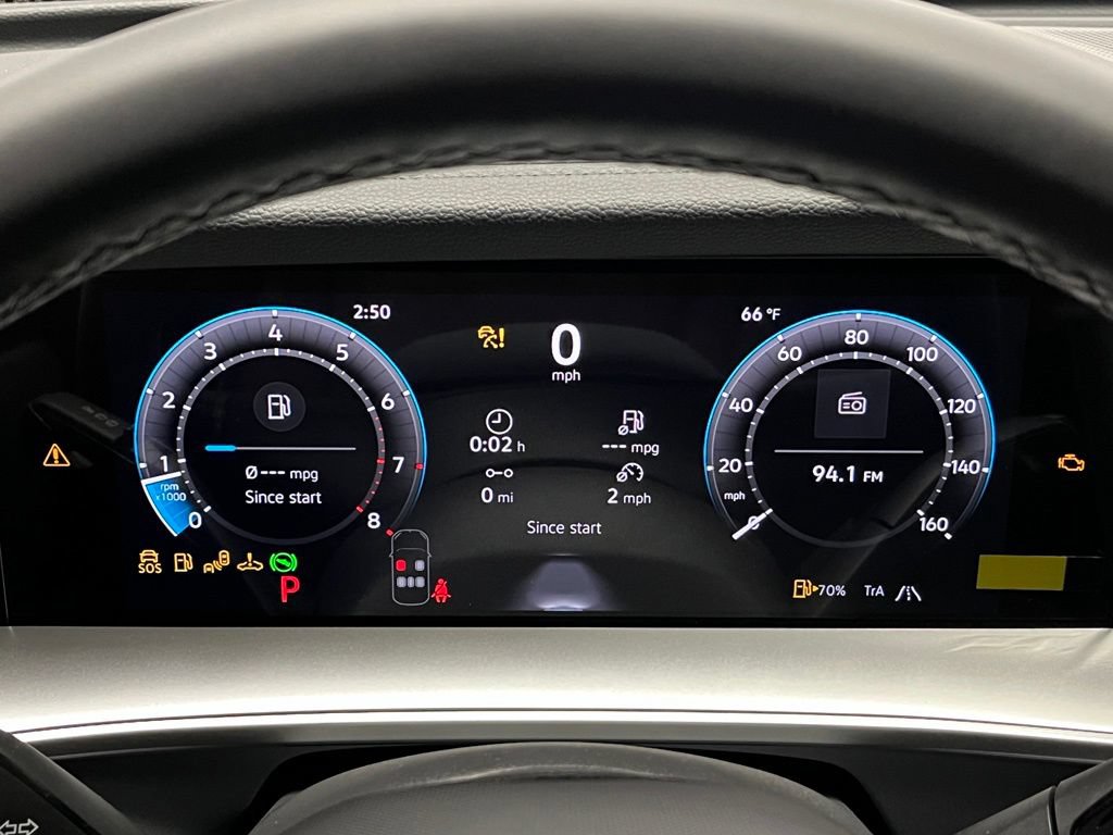 New 2026 Volkswagen Tiguan SE R-Line AWD/4WD image 25