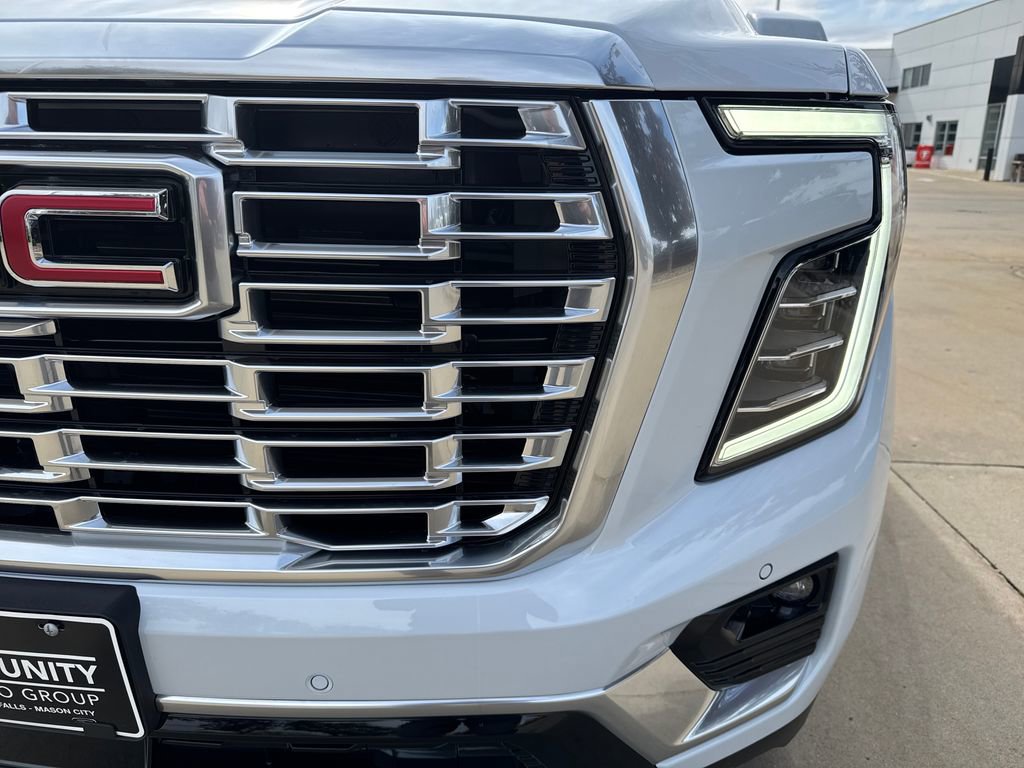 New 2026 GMC Yukon XL Denali AWD/4WD image 3