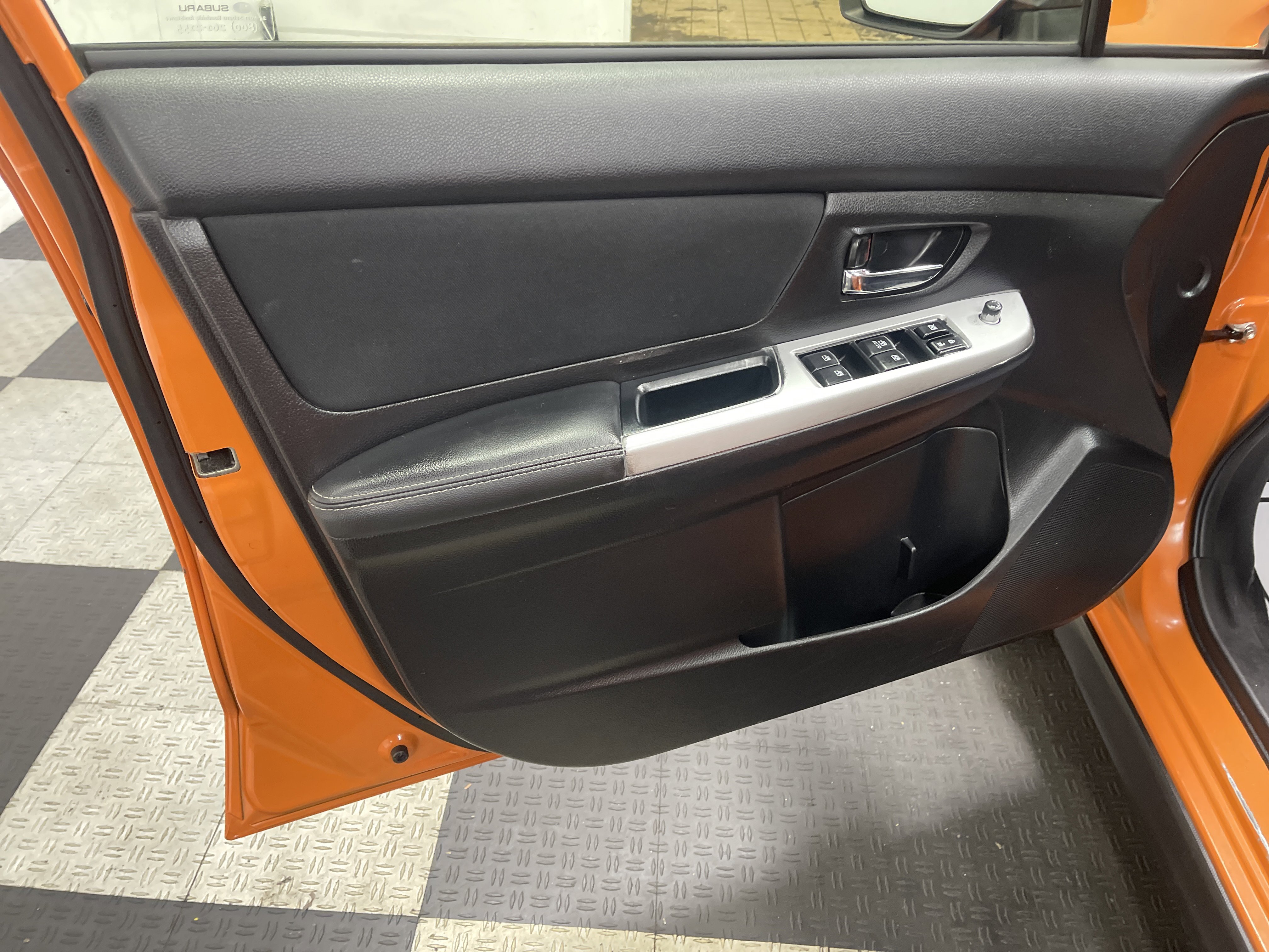 Used 2015 Subaru Crosstrek 2.0i Premium w/ Moonroof Package image 10