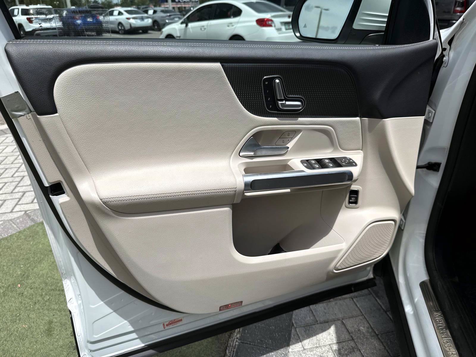 Certified 2021 Mercedes-Benz GLB 250 4MATIC image 17