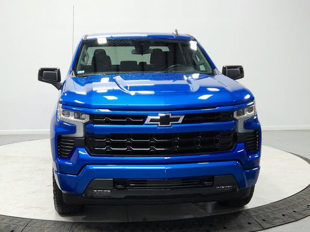 Used 2023 Chevrolet Silverado 1500 RST image 2