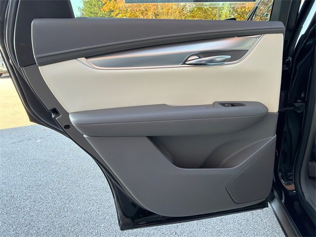 Certified 2022 Cadillac XT5 Premium Luxury image 18