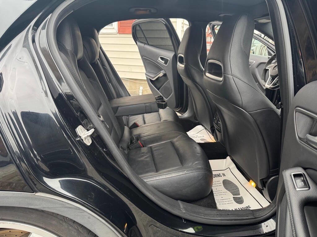 Used 2015 Mercedes-Benz GLA 45 AMG 4MATIC w/ Multimedia Package image 25