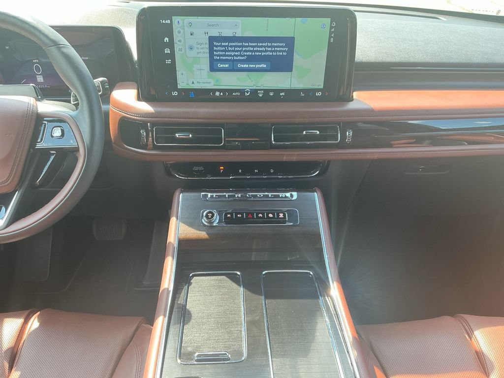 Certified 2026 Lincoln Aviator Reserve AWD/4WD image 20
