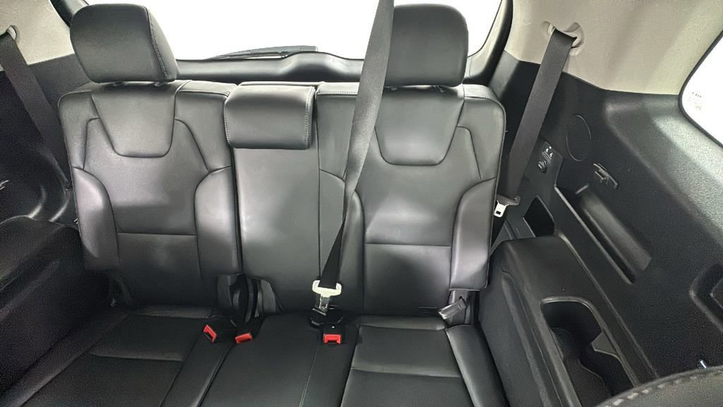 Used 2025 Kia Telluride S image 15