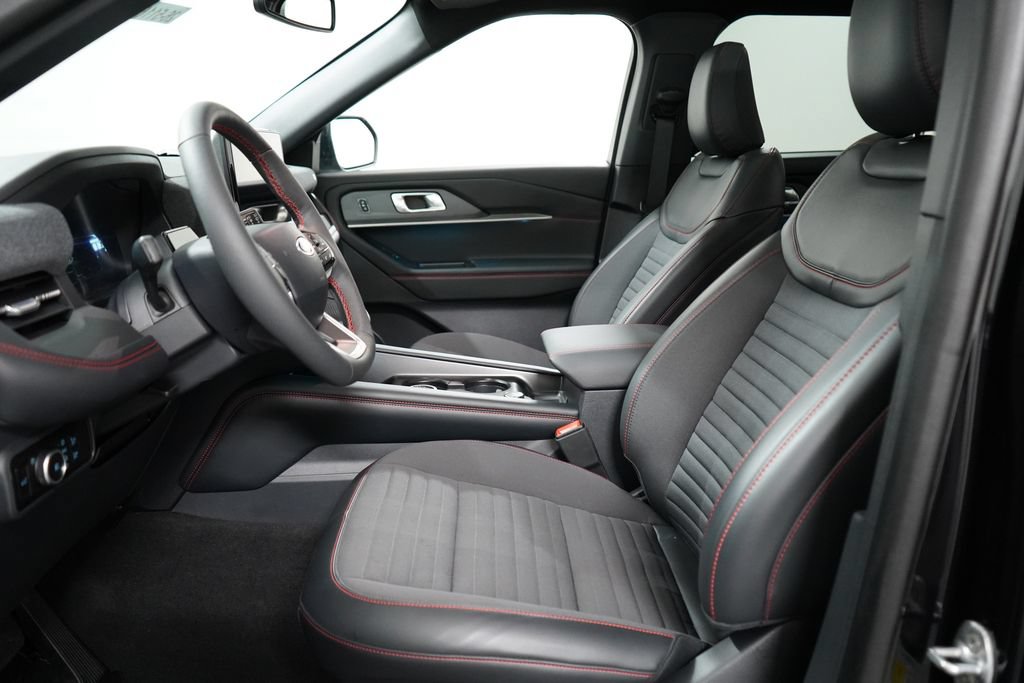 New 2026 Ford Explorer ST-Line w/ ST-Line Street Pack AWD/4WD image 11