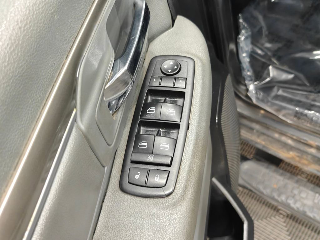 Used 2014 RAM 2500 SLT image 39