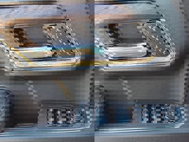 New 2026 GMC Sierra 1500 SLT w/ SLT Premium Plus Package image 17