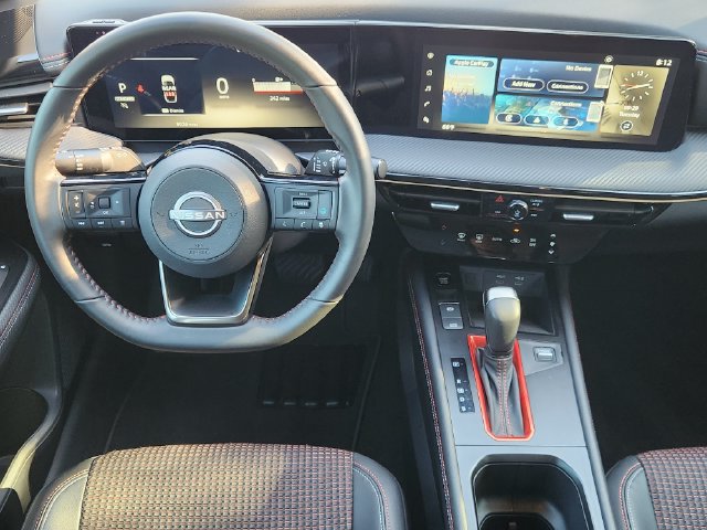 Used 2025 Nissan Kicks SR FWD image 24