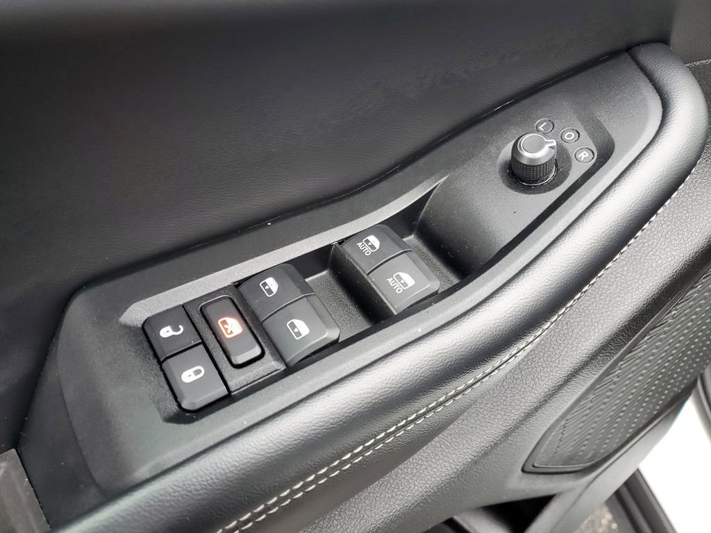 Used 2024 Jeep Grand Cherokee L Laredo AWD/4WD image 25