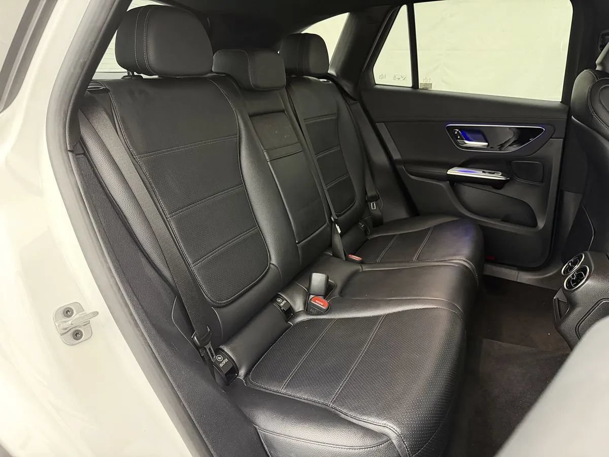 Used 2024 Mercedes-Benz GLC 300 4MATIC image 49