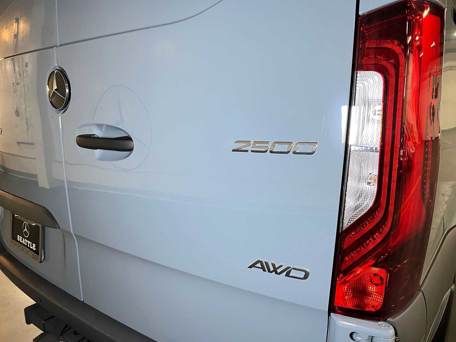 Used 2026 Mercedes-Benz Sprinter 2500 image 17