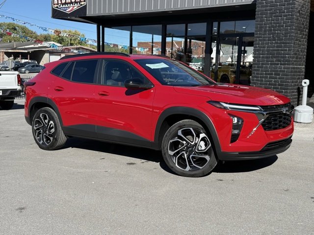 New 2026 Chevrolet Trax RS w/ Sunroof Package image 2
