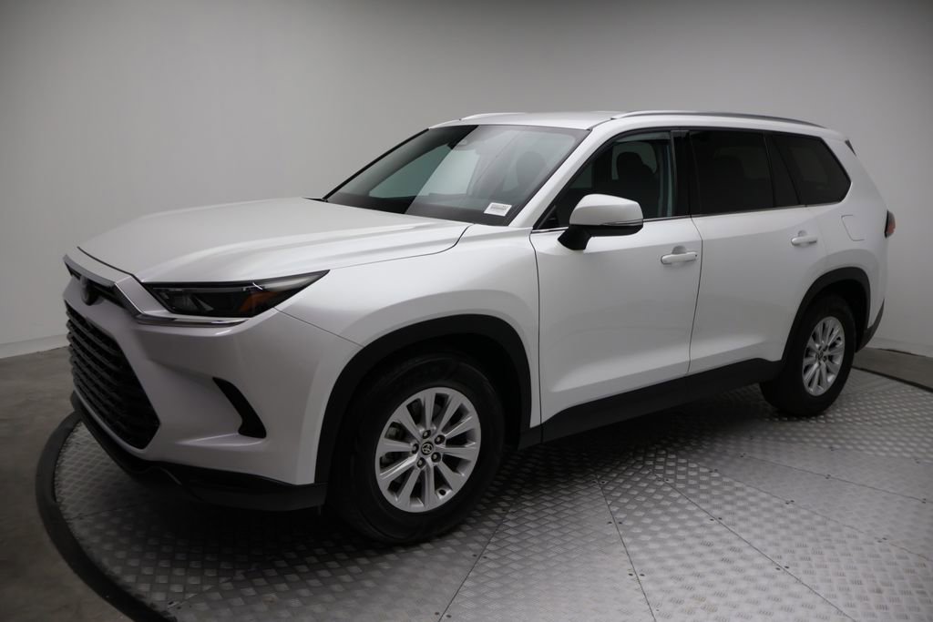Certified 2025 Toyota Grand Highlander FWD image 1