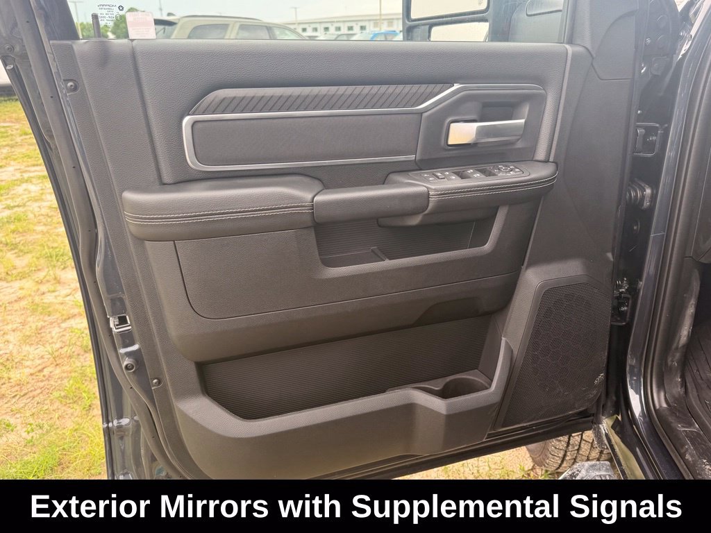 New 2026 RAM 3500 Big Horn AWD/4WD image 30
