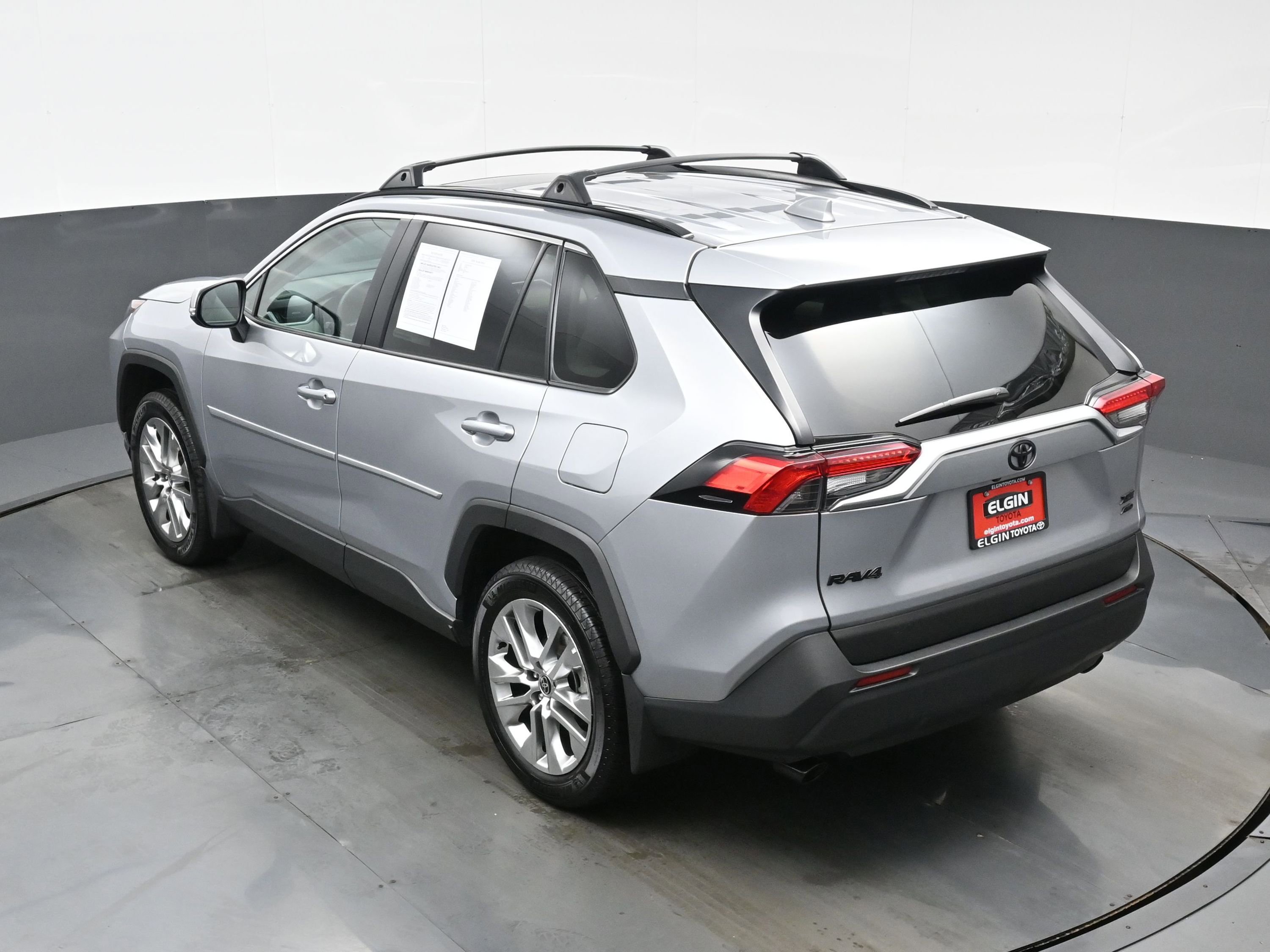 Used 2025 Toyota RAV4 XLE Premium w/ Weather Package AWD/4WD image 39
