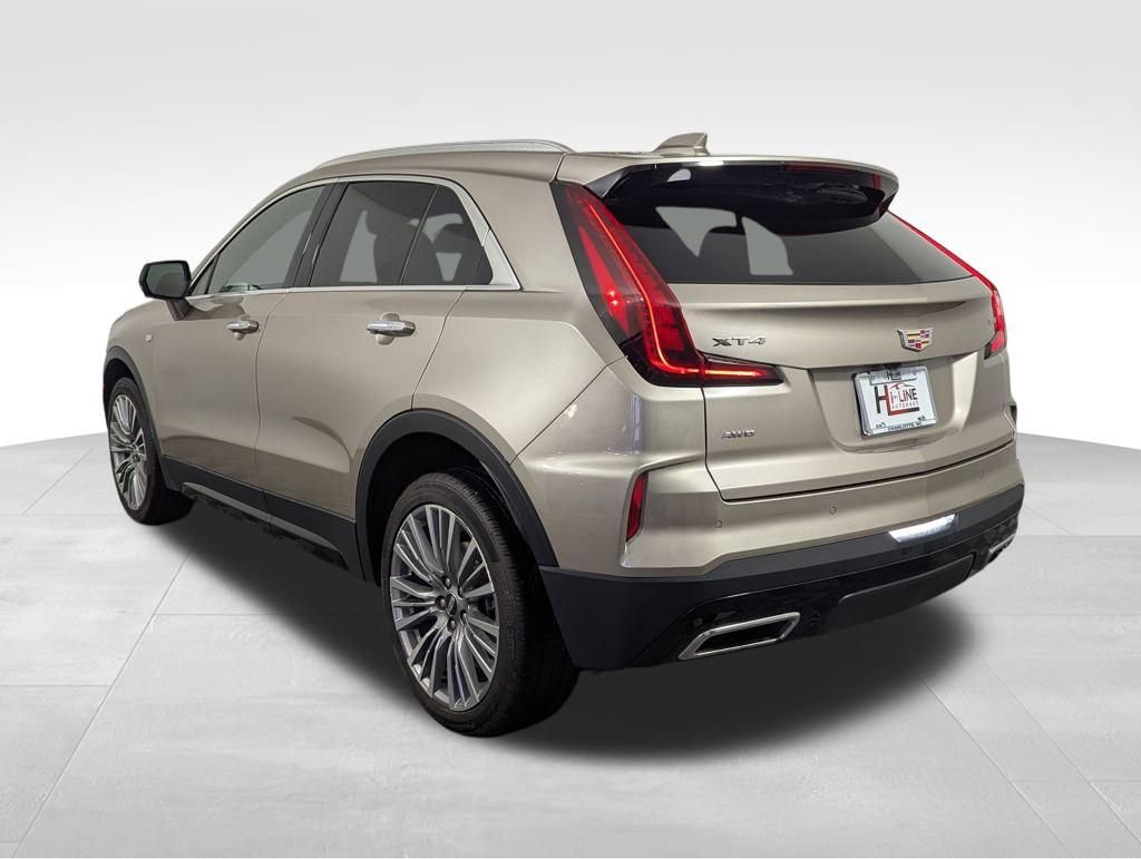 Used 2025 Cadillac XT4 Premium Luxury image 26