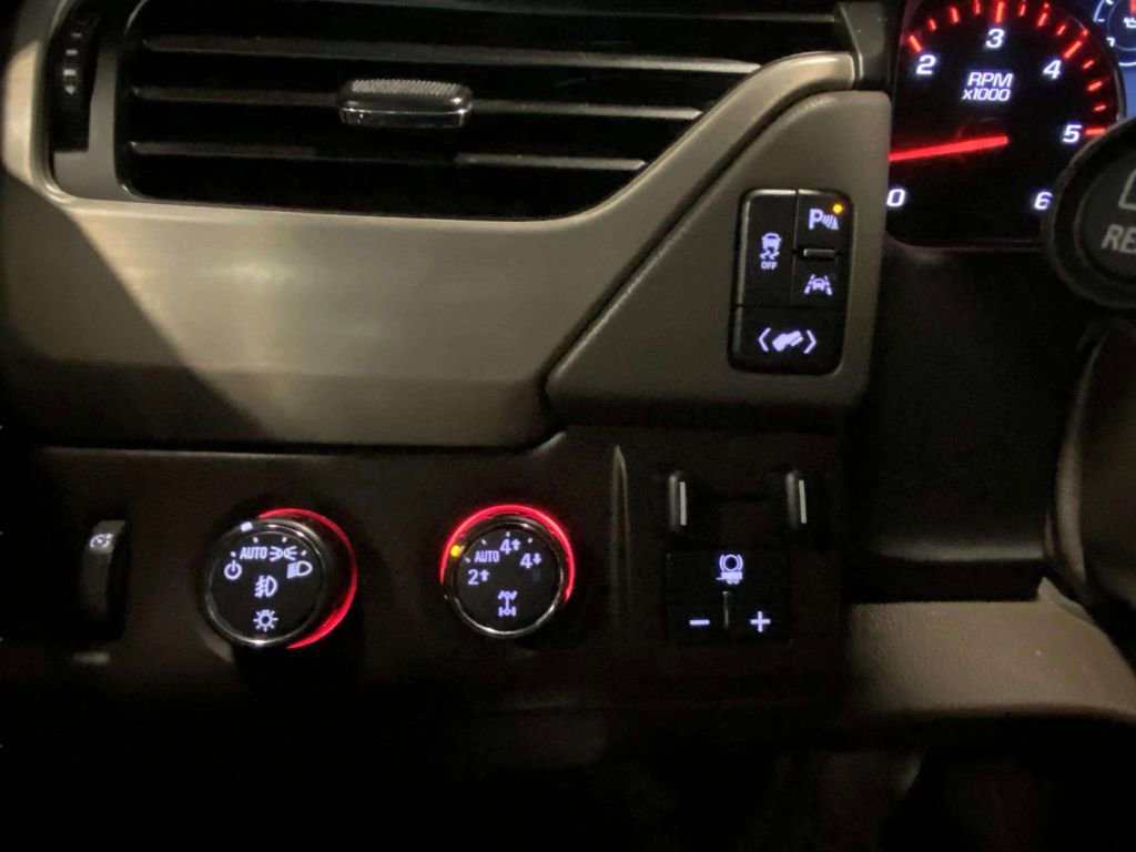 Used 2016 GMC Yukon Denali AWD/4WD image 46