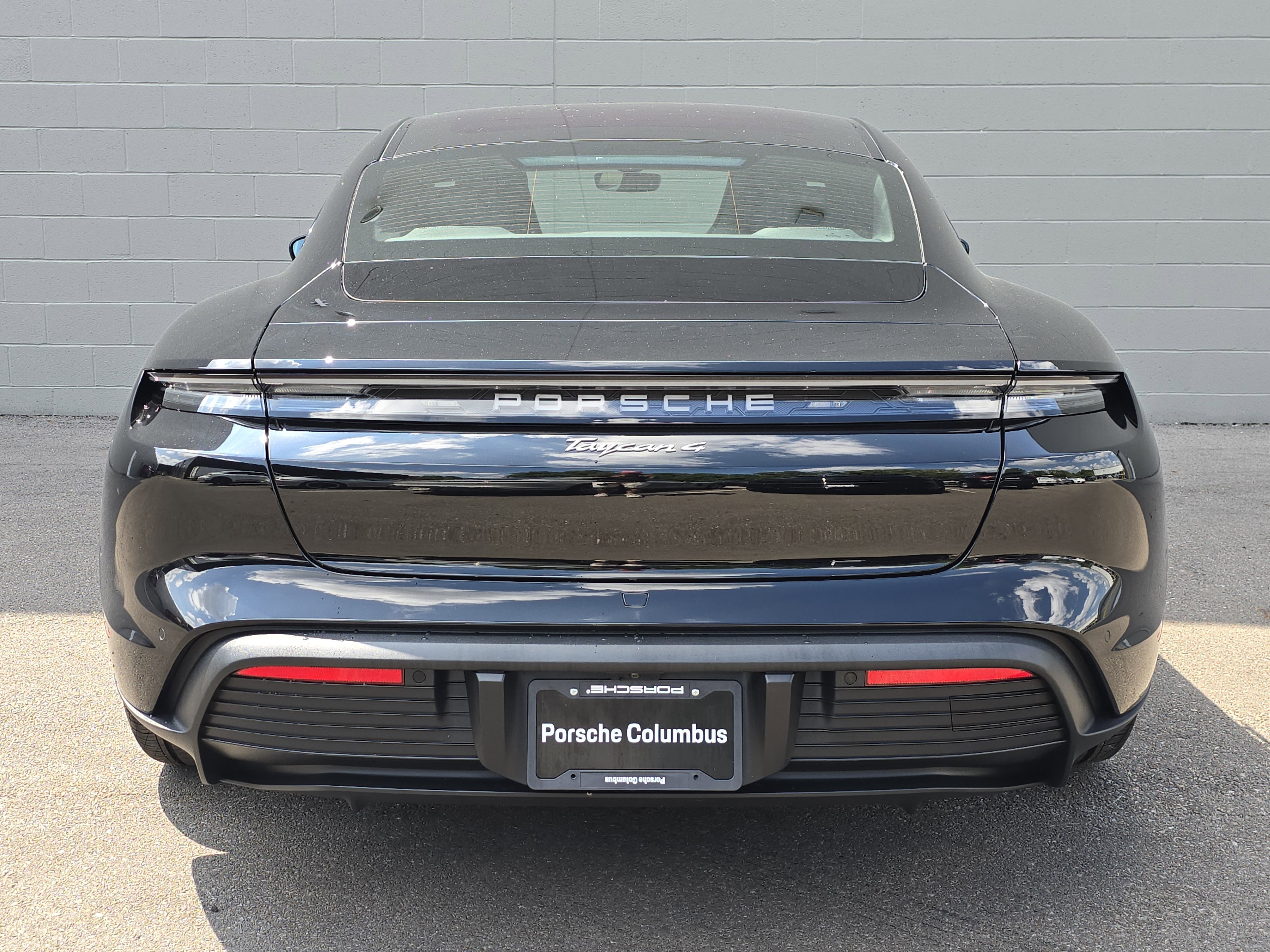 New 2025 Porsche Taycan image 9