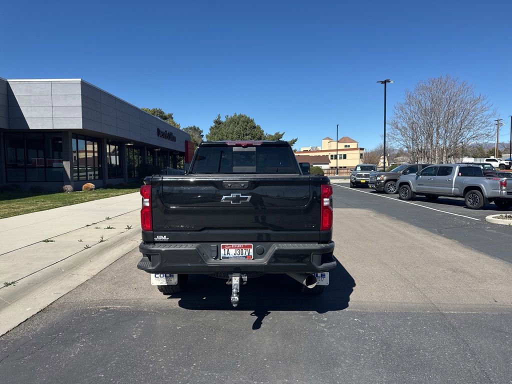 Used 2022 Chevrolet Silverado 2500 LTZ w/ LTZ Plus Package image 7