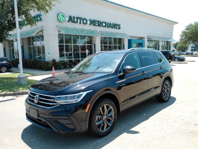 Used 2023 Volkswagen Tiguan SE w/ Panoramic Sunroof Package