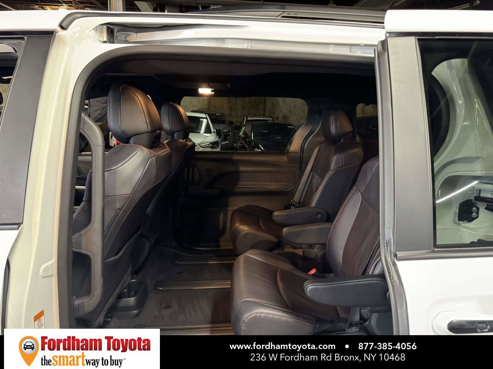Used 2025 Toyota Sienna XSE w/ XSE Premium Package AWD/4WD image 12