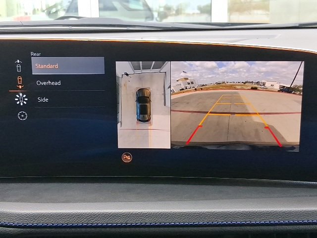 Used 2025 Cadillac XT4 Sport image 15