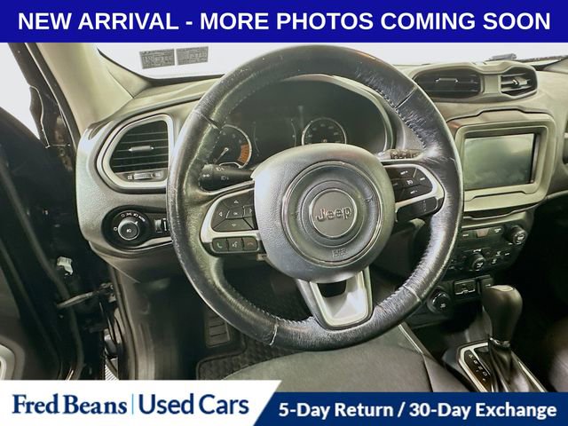 Used 2020 Jeep Renegade Latitude w/ Cold Weather Group AWD/4WD image 13